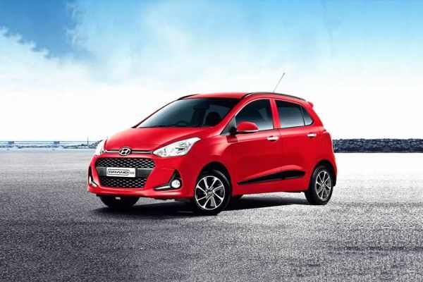 Front 1/4 left Image of Grand i10