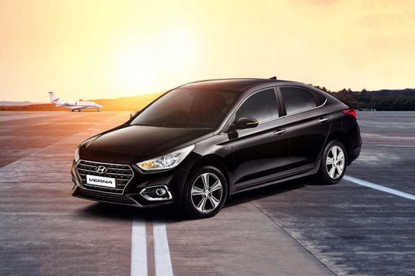 Front 1/4 left Image of Verna