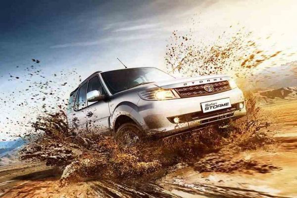 Front 1/4 left Image of Safari Storme