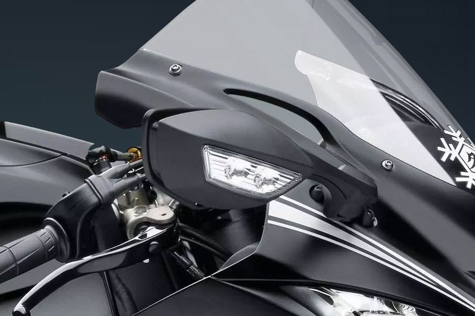 Front Indicator View of Ninja ZX-10RR