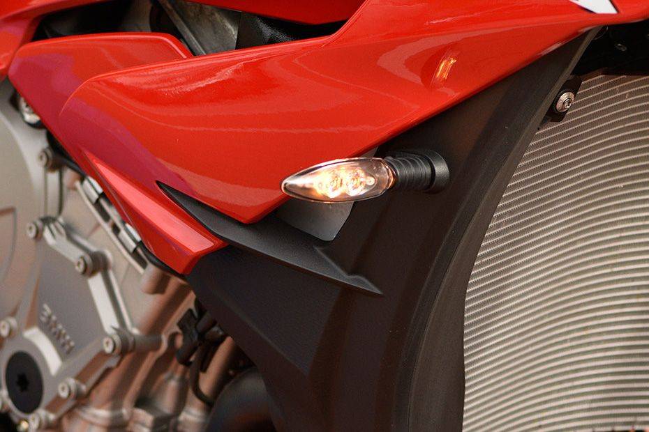 Front Indicator View of S 1000 XR