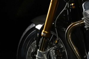 Front Mudguard & Suspension of Commando 961 Cafe Racer