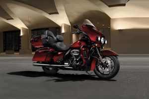 Front Right View of CVO Limited