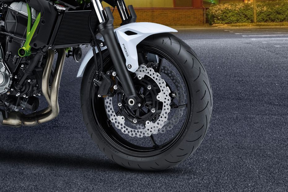 Front Tyre View of Z650