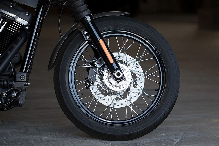 Front Tyre View of Street Bob