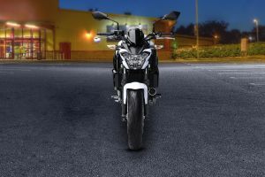 Front View of Z650