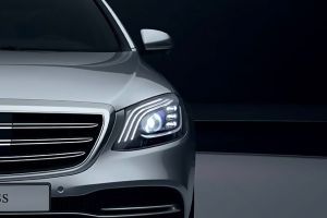 Headlamp Image of S-Class