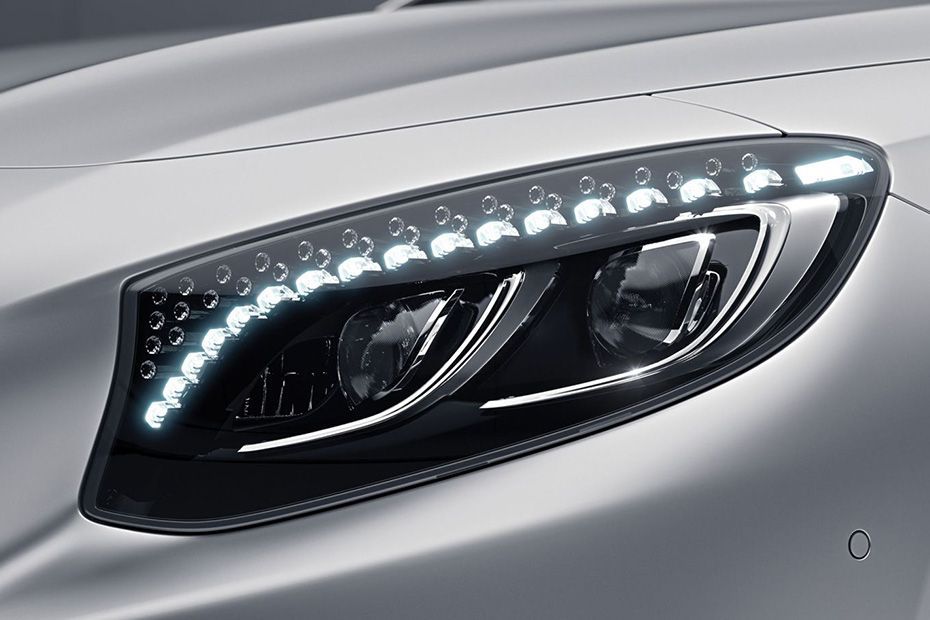 Headlamp Image of S-Class Cabriolet