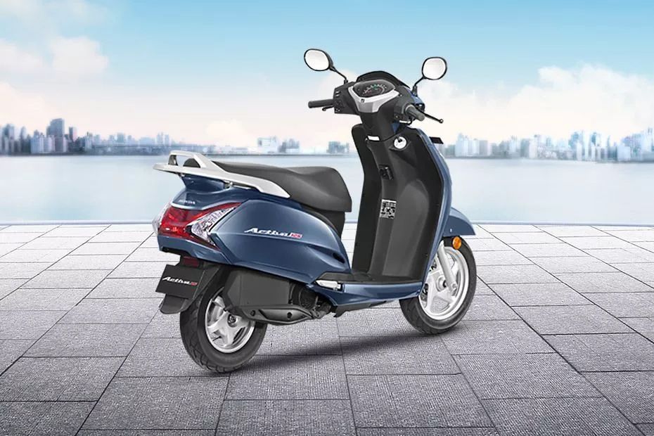 Rear Right View of Activa 125