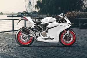 Right Side View of 959 Panigale