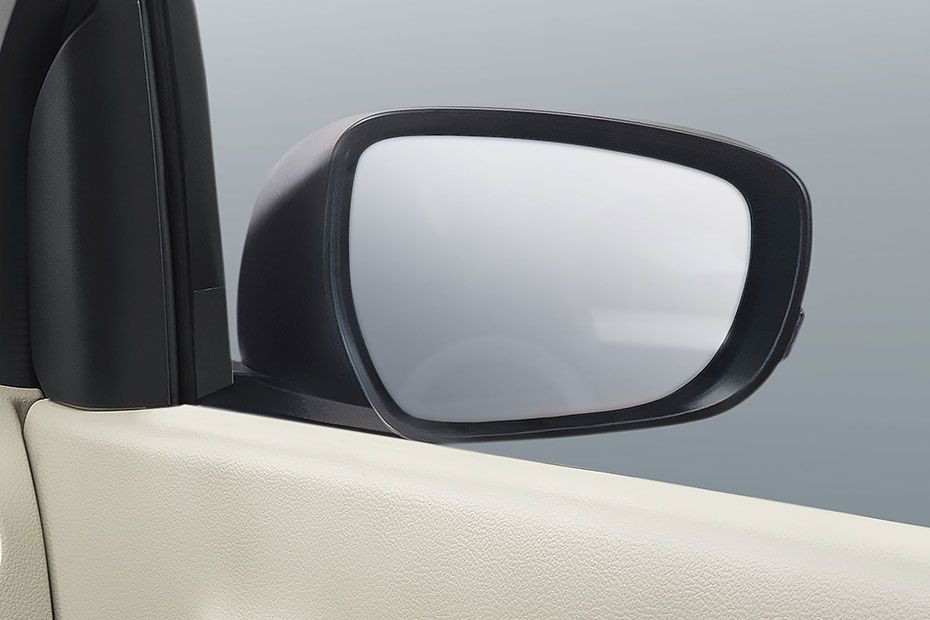 Side mirror rear angle Image of Celerio