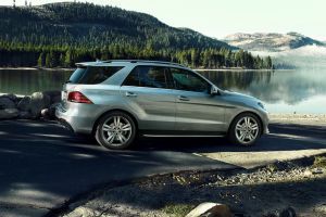 Side view Image of GLE