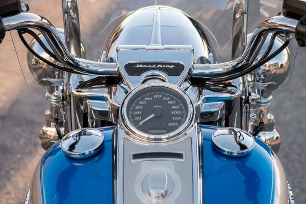 Harley Davidson Road King Price Images Mileage Reviews