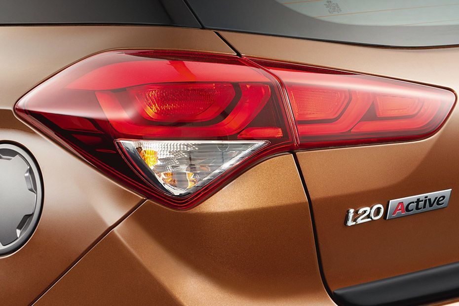 Tail lamp Image of i20 Active