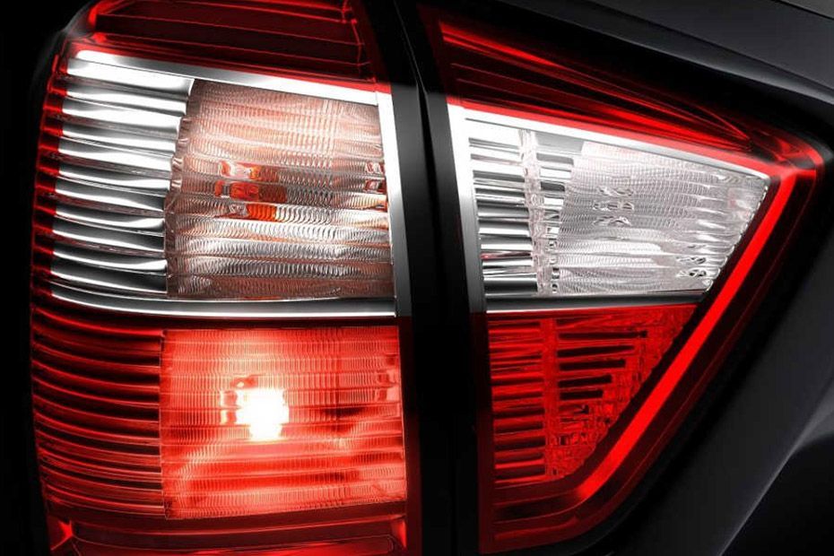 Tail lamp Image of Terrano