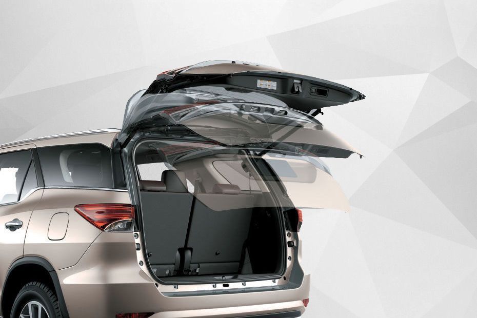 Trunk Open Image of Fortuner