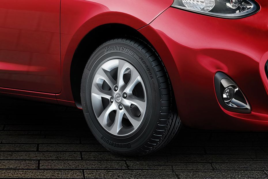 Wheel arch Image of Micra