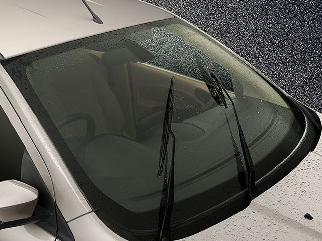 Wiper with full windshield Image of Aspire