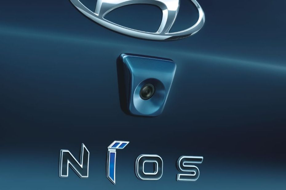 Rear view camera/paring sensor view Image of Grand i10 Nios
