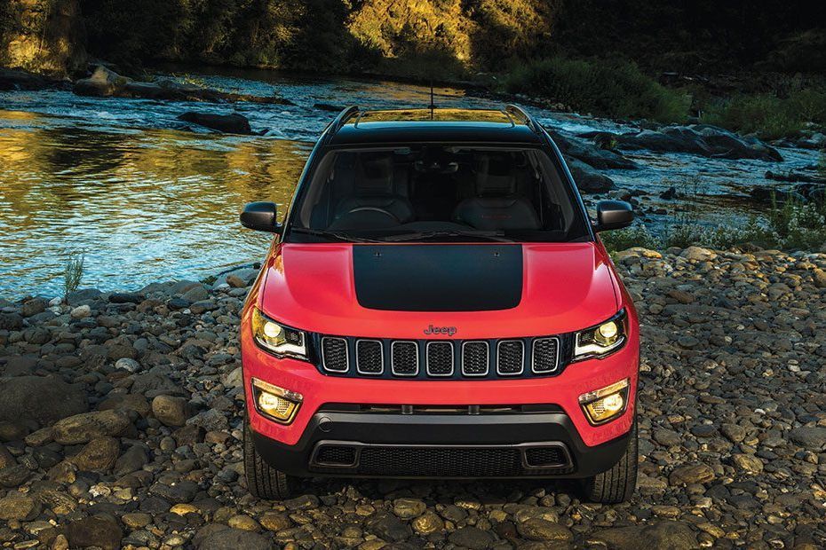 Front Image of Compass Trailhawk