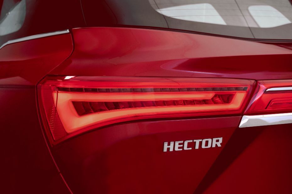 Tail lamp Image of Hector