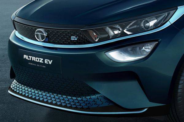 Tata altroz ev on sale expected launch date