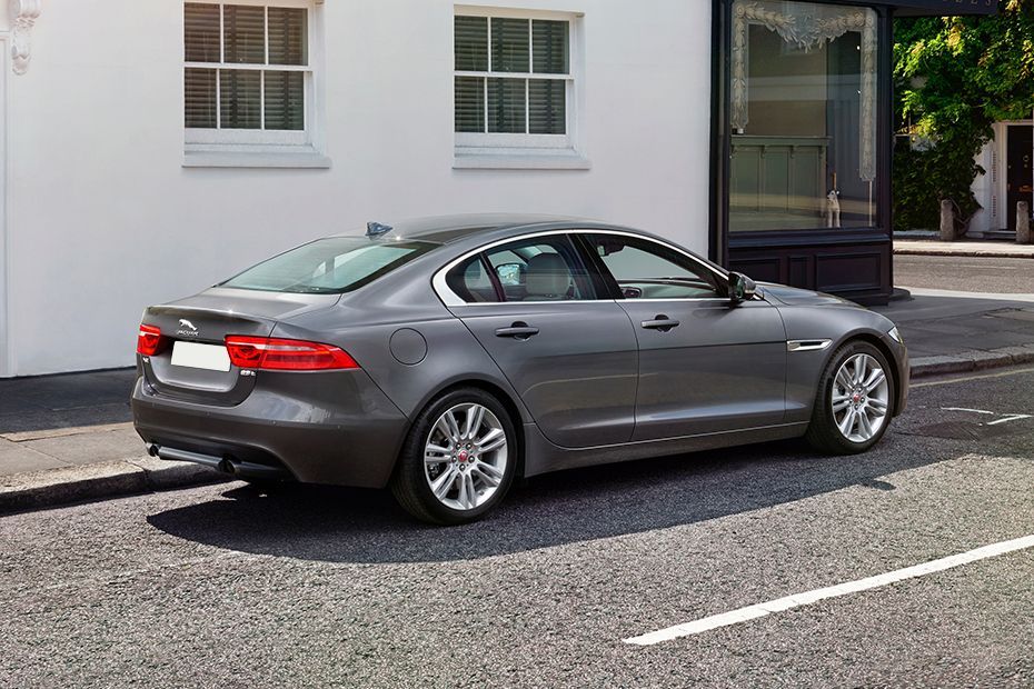 Rear 3/4 Right Image of XE