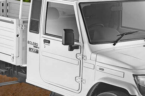 mahindra bolero pickup top model on road price