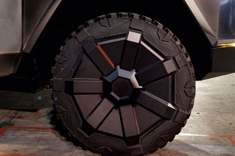 Wheel arch Image of Cybertruck
