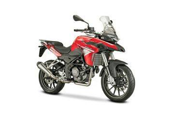 benelli trk 302 adventure