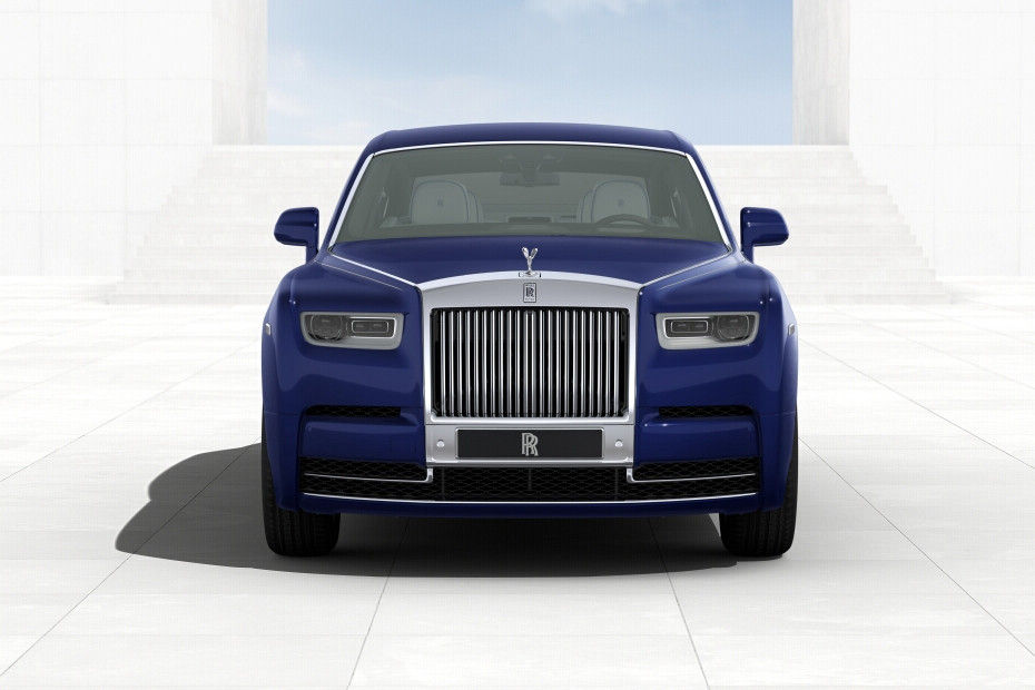Front Image of Rolls Royce Phantom