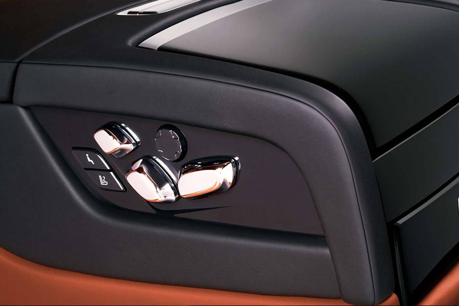 Seat adjustment controls/levers Image of Rolls Royce Phantom