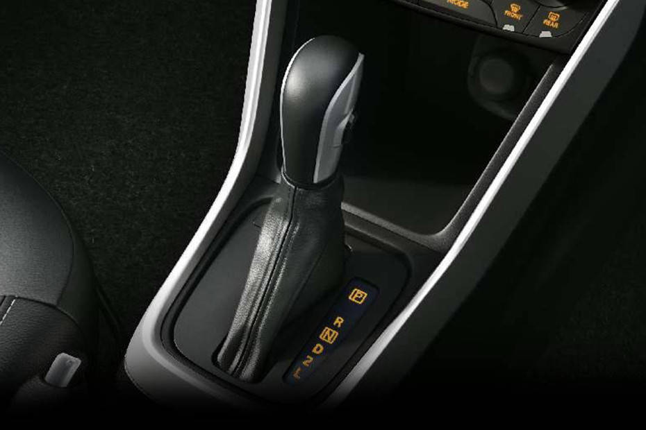 Gear lever Image of S-Cross