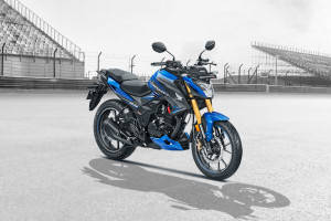 Honda Hornet 2 0 Repsol Edition On Road Price Hornet 2 0 Top Model Repsol Edition Images Colour Mileage