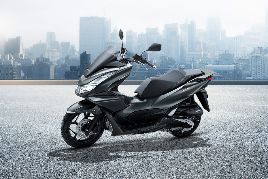 Front Left View of PCX160