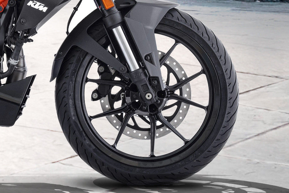Front Tyre View of 125 Duke