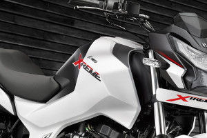 Hero Xtreme 160r Price 21 February Offers Images Mileage Reviews