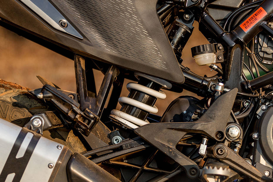 ktm 390 adventure suspension travel