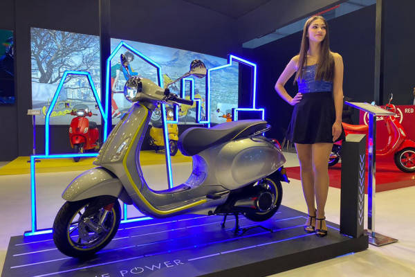 Bajaj Vespa On Road Price