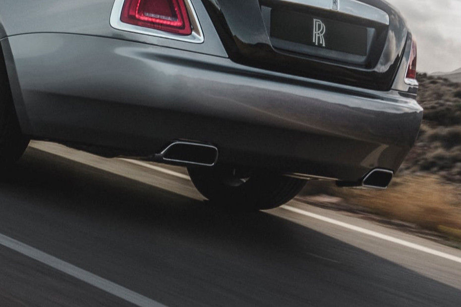 Exhaust tip Image of Rolls Royce Wraith
