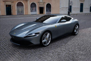 Side mirror rear angle Image of Roma