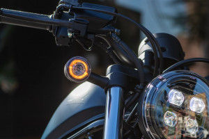 Front Indicator View of CMX500 Rebel