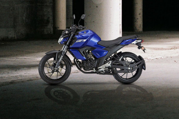 Yamaha FZ-FI Version  Price, Images, Mileage & Reviews