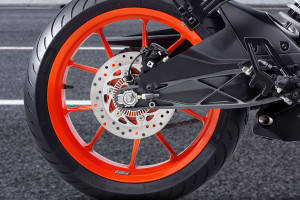 ktm rc tyre price