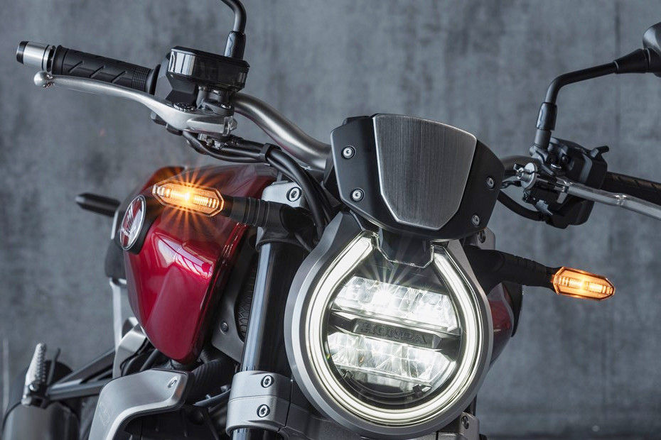 Front Indicator View of 2021 CB1000R