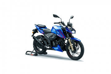 apache rtr 200 4v race edition 2.0 on road price