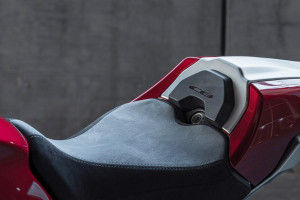 Seat of 2021 CB1000R
