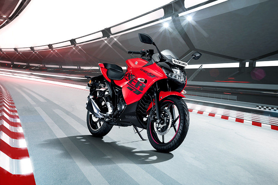Front Right View of Gixxer SF