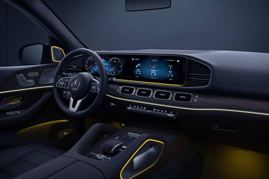 Ambient Lighting View Image of AMG GLE 53