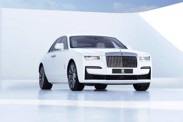 2022 Rolls-Royce Phantom Prices, Reviews, and Pictures